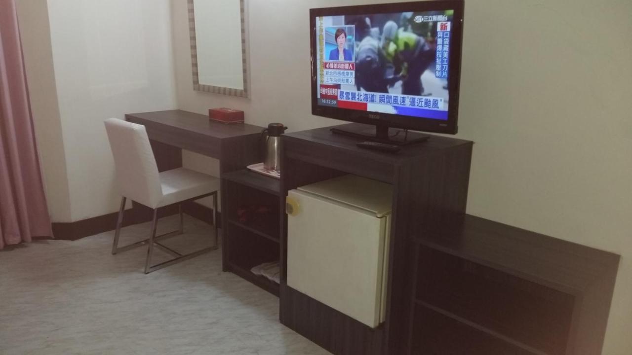 Modern Plaza Hotel Kaohsiung Bilik gambar