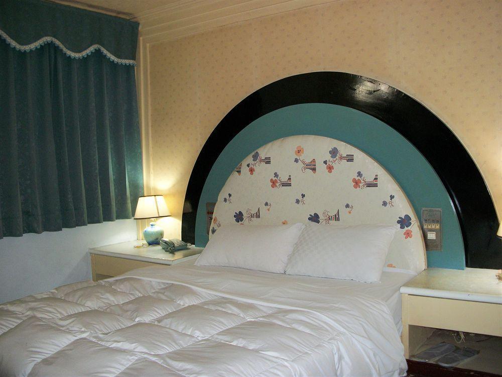 Modern Plaza Hotel Kaohsiung Luaran gambar