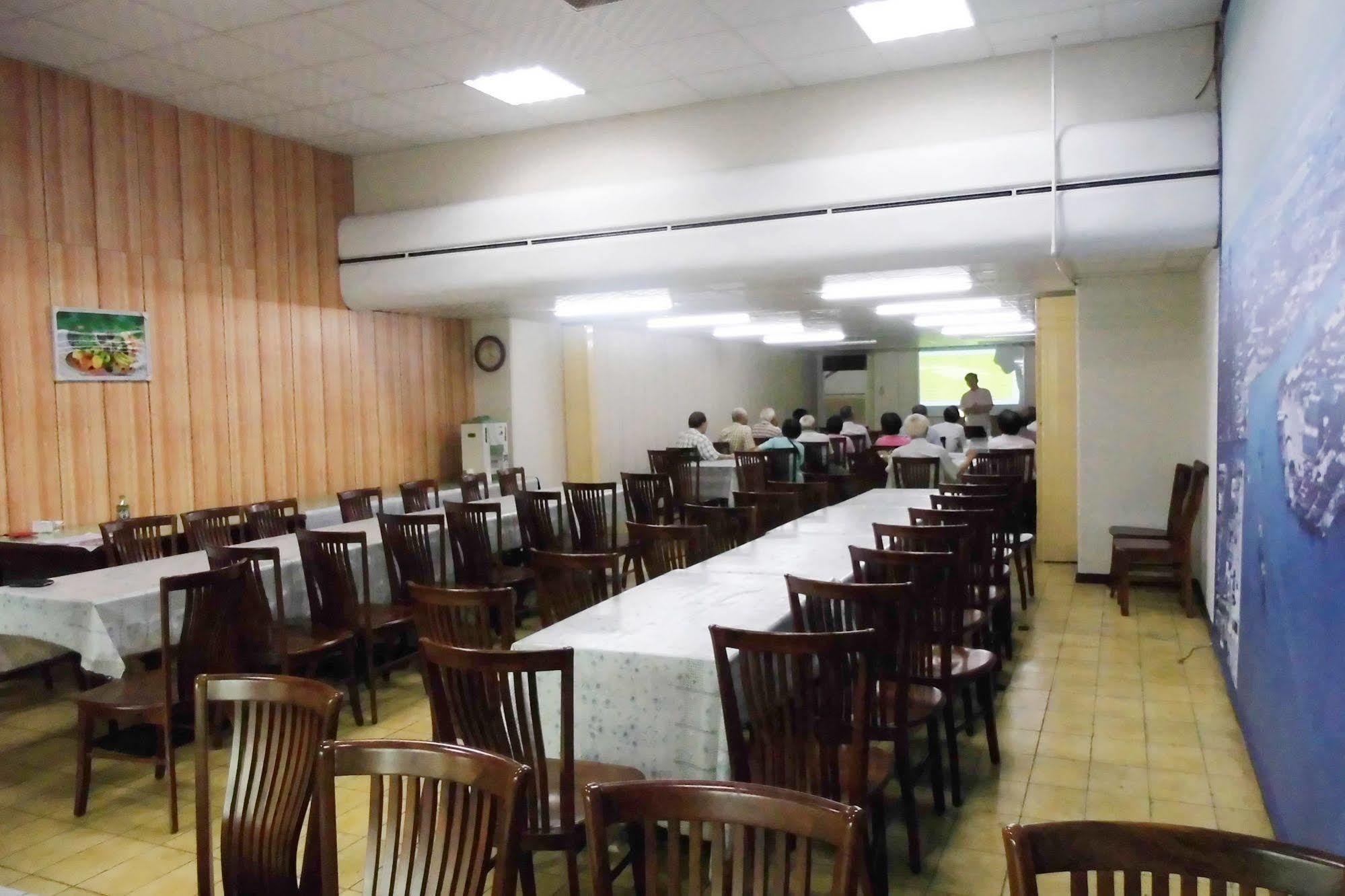Modern Plaza Hotel Kaohsiung Luaran gambar