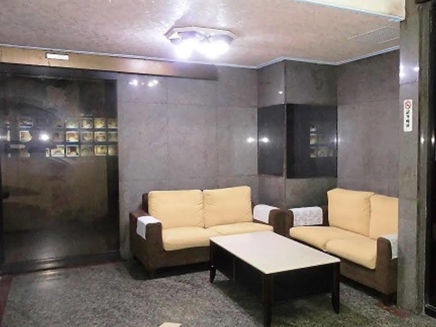 Modern Plaza Hotel Kaohsiung Luaran gambar