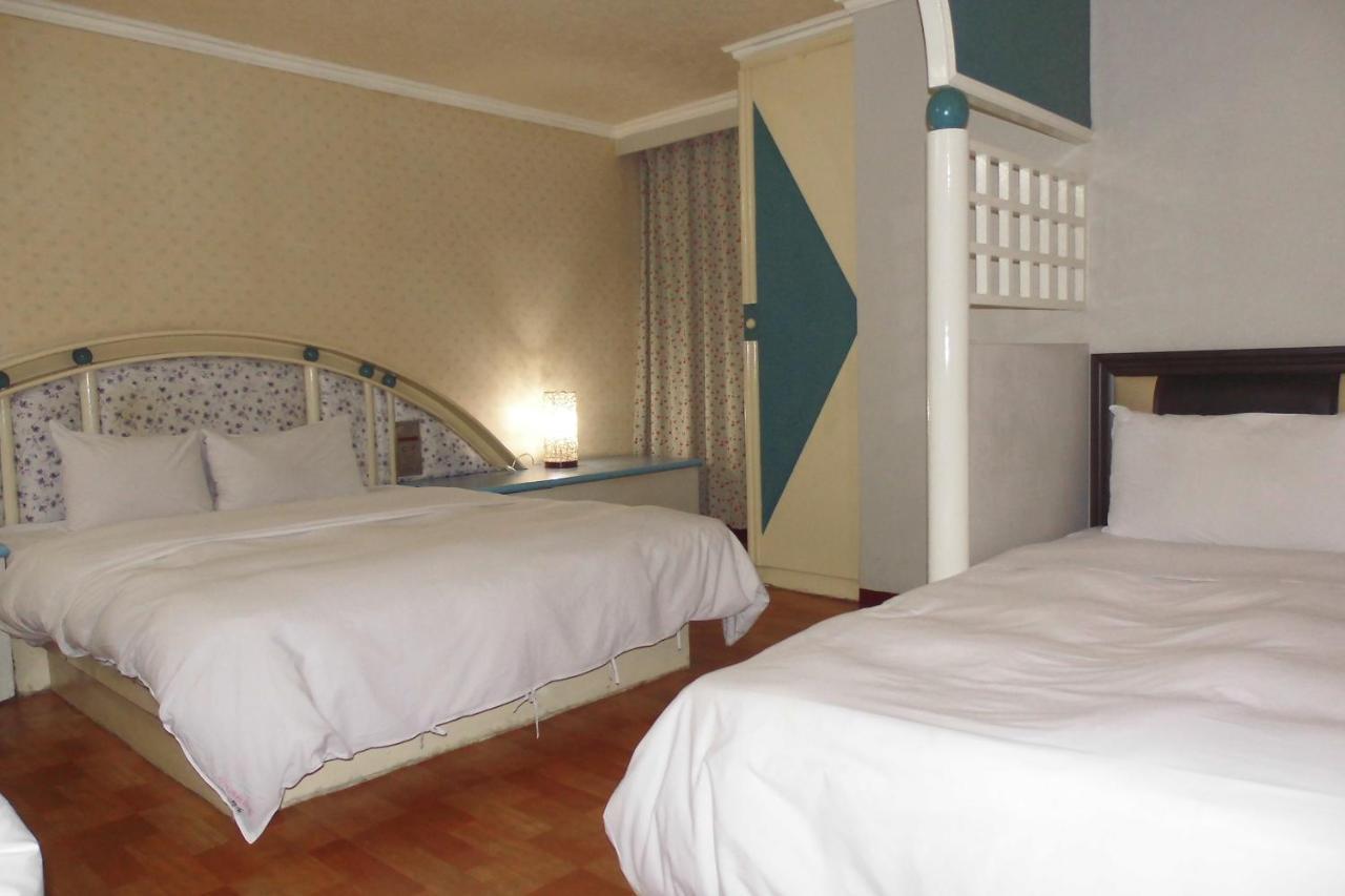 Modern Plaza Hotel Kaohsiung Luaran gambar