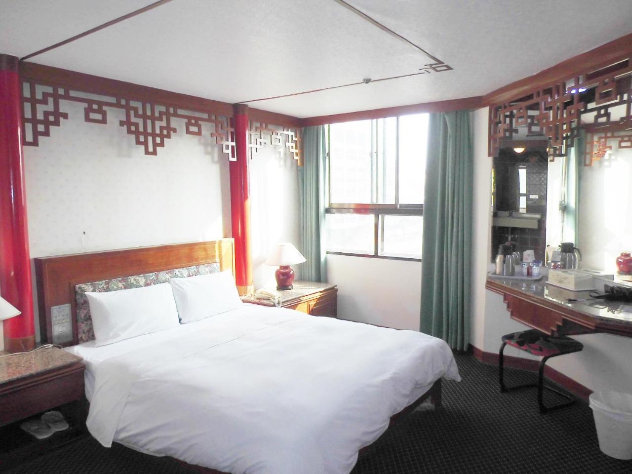 Modern Plaza Hotel Kaohsiung Luaran gambar